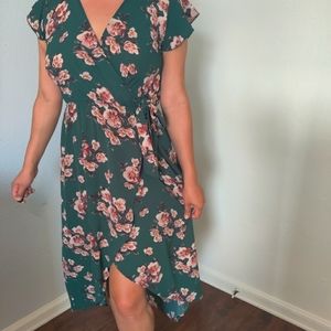 A line, Floral Dress Size M